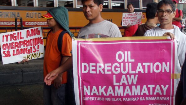 Oil, Power, and the Politics of Deregulation in the Philippines